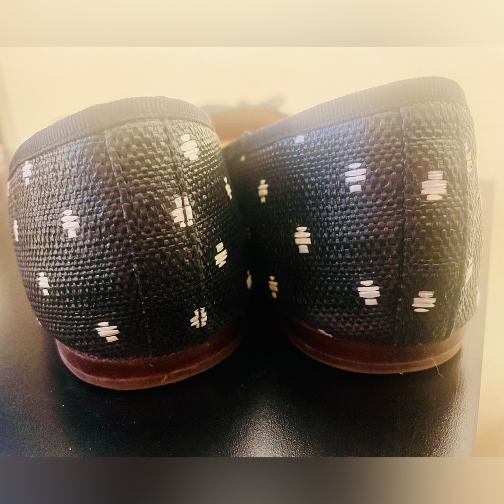 Banana Republic Black and White Polka Dot Ballet Flats, Size 6.5 - Picture 14 of 16